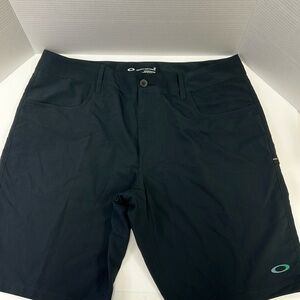 Oakley Men’s 11” Performance Shorts Size 38